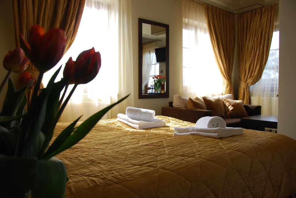 Hotel Sloneczny Brzeg Бискупец Экстерьер фото