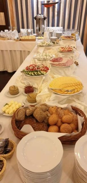Hotel Sloneczny Brzeg Бискупец Экстерьер фото